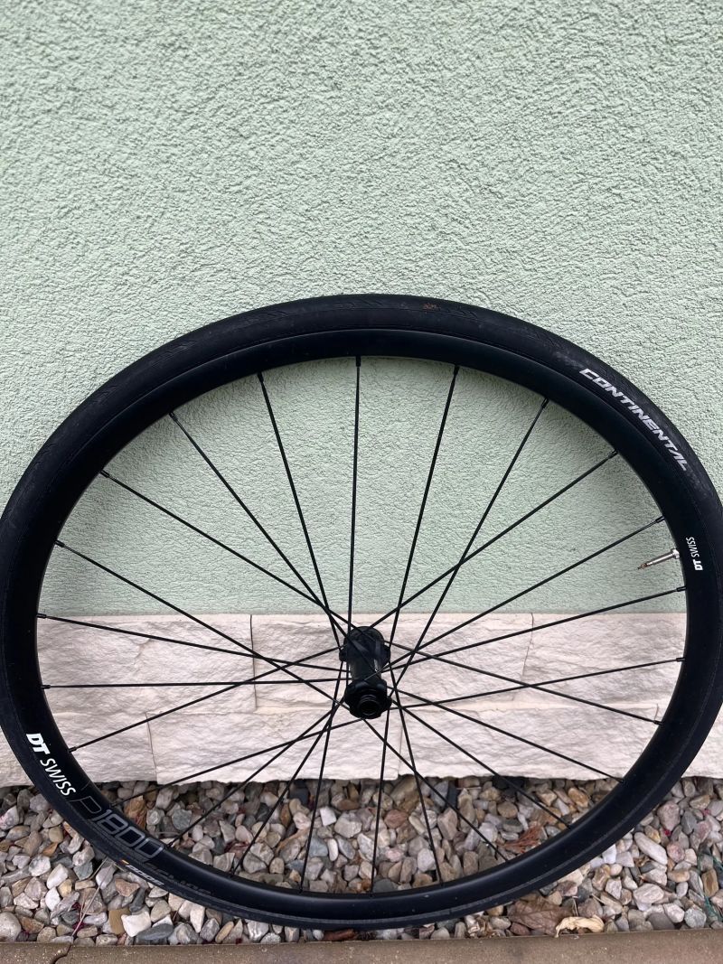 Zapletená kola DT Swiss P1800 včetně plášťů Continental Grand Prix 1500 25mm
