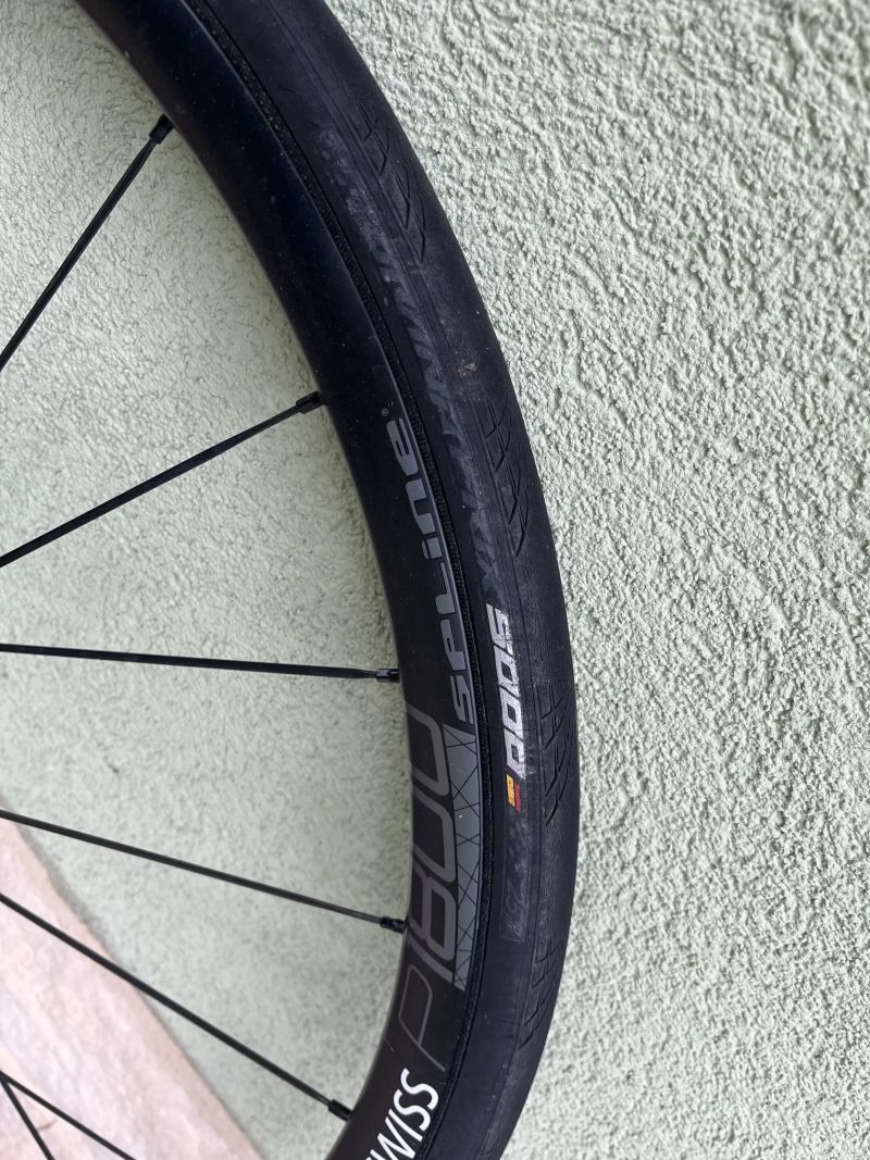 Zapletená kola DT Swiss P1800 včetně plášťů Continental Grand Prix 1500 25mm