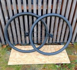 Silniční/ Gravel karbonová kola 1433 g – Shimano 10/11 → MS/XDR