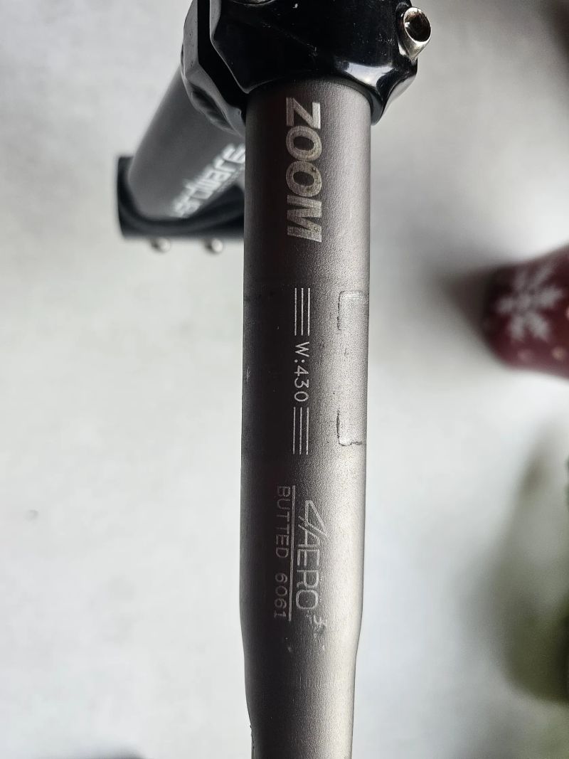 Zoom řidítka 4AERO