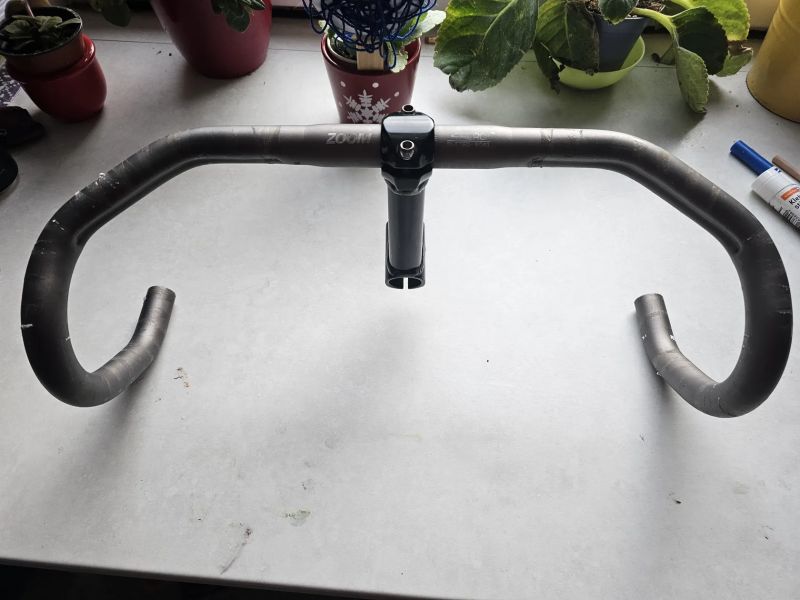 Zoom řidítka 4AERO