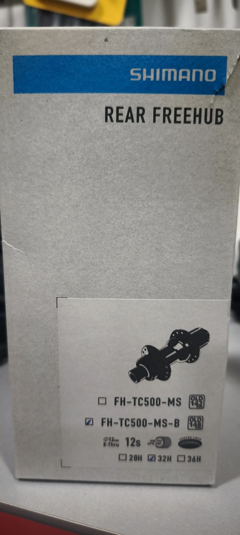 Zadní náboj Shimano