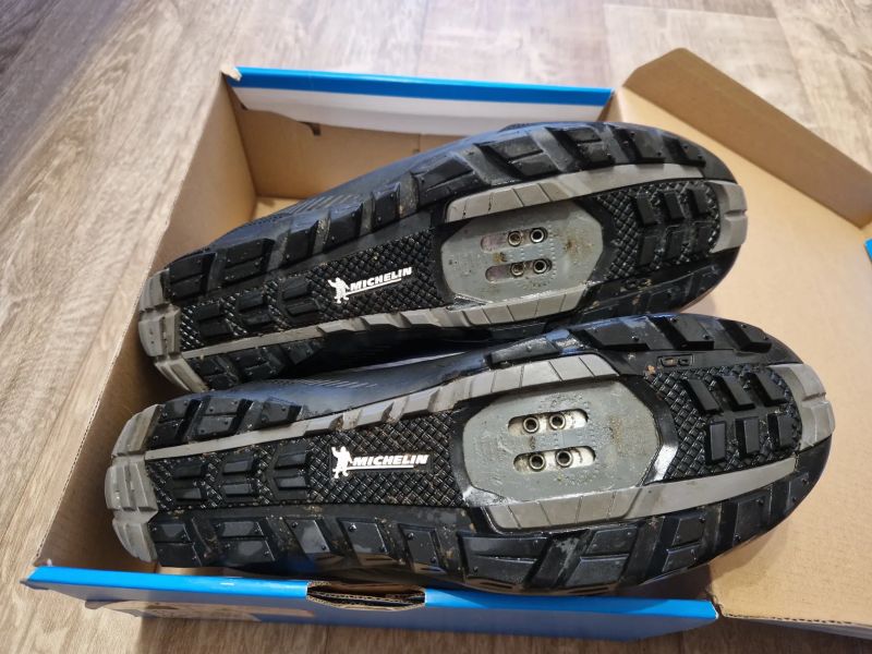 Zimní tretry Shimano