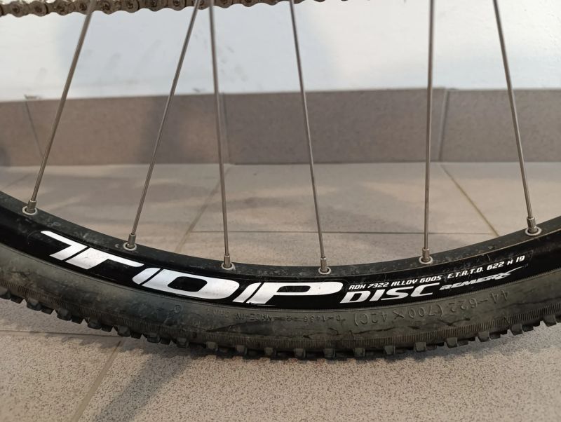 Horské/krosové kolo SCUD