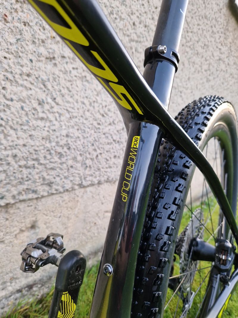 Scott Scale RC 900 World Cup, size M, váha 9,2 kg