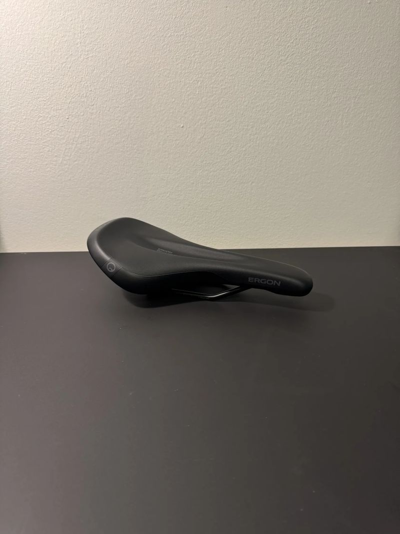 Sedlo Ergon SM10 