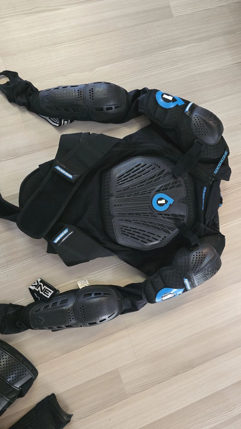 661 SixSixOne Vapor Pressure Suit vel.L