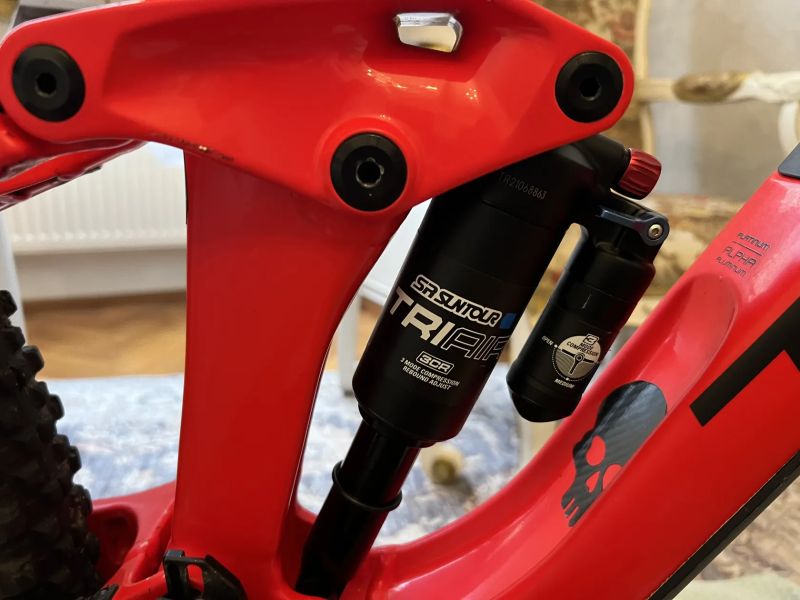 Trek Slash 7 Gen 5 vel. M/L