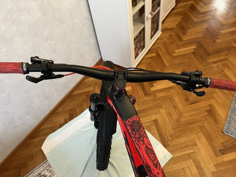 Trek Slash 7 Gen 5 vel. M/L
