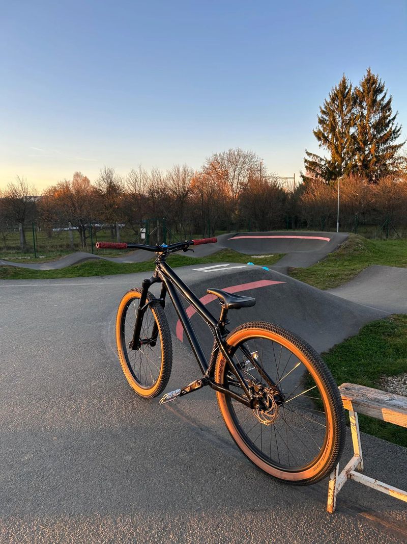 Dirt bike OctaneOne Zircus 