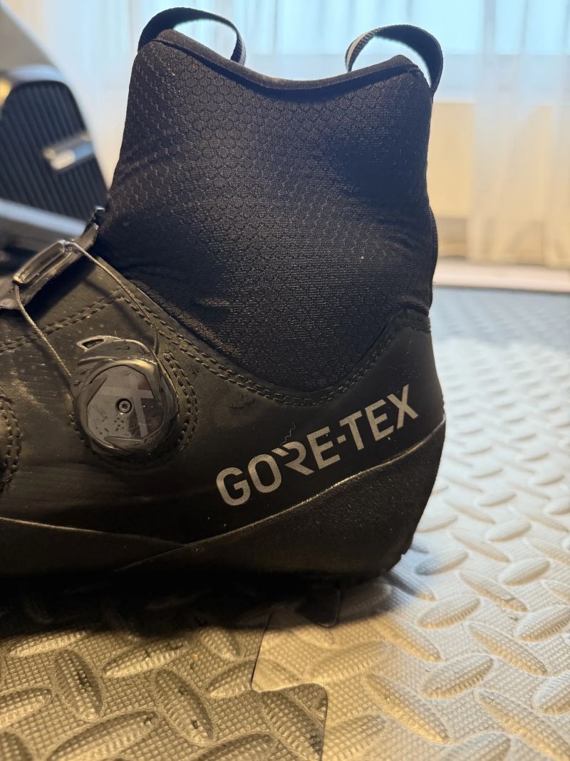 MTB zimní tretry Northwave Flagship GTX, vel. 43, délka stélky 27,7 cm TOP STAV