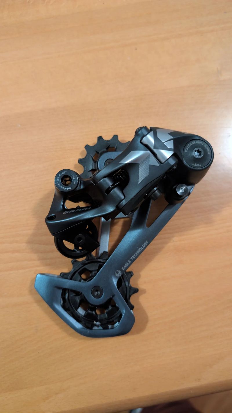 Přehazovačka SRAM X01 Eagle Lunar Polar 12 rychlostí 10-52z