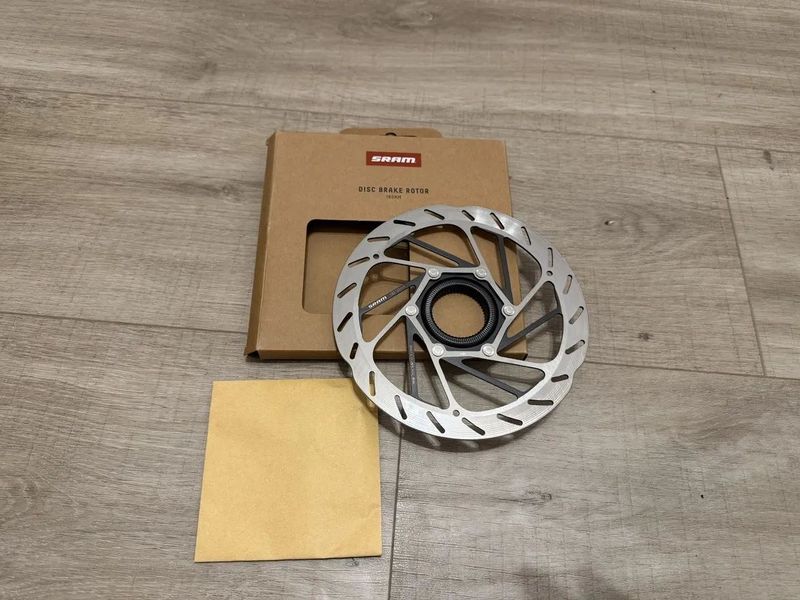 2x Brzdové kotouče Sram HS2 180mm + 160mm + 2x center lock matice