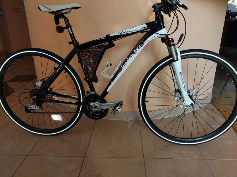 Prodám zachovalé 28" krosové kolo Leader Fox Corraline