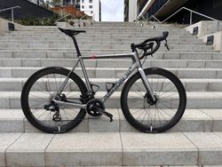 Argon 18 Gallium Disc, SRAM FORCE/RED, ENVE 45, 3T - TOP STAV