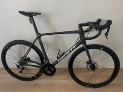 Giant TCR Advanced 1+ Disc Pro Compact 2021 + pedály Shimano