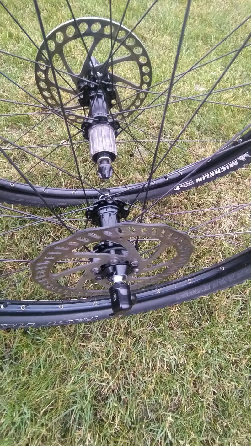 zapletená kola YYZYX USA