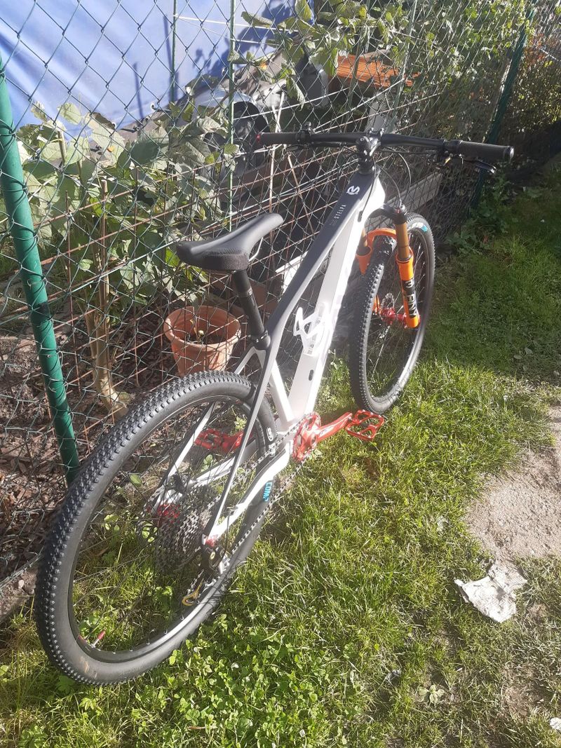 Lehké XCčko na 27,5kách ... ideální stroj na start