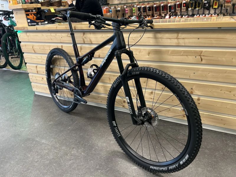 Superior XF 9.5 TEAM vel. L 2024