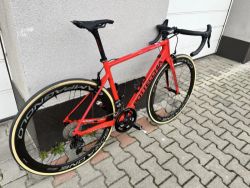 karbonová Bottecchia s 12s el. řazením Campagnolo