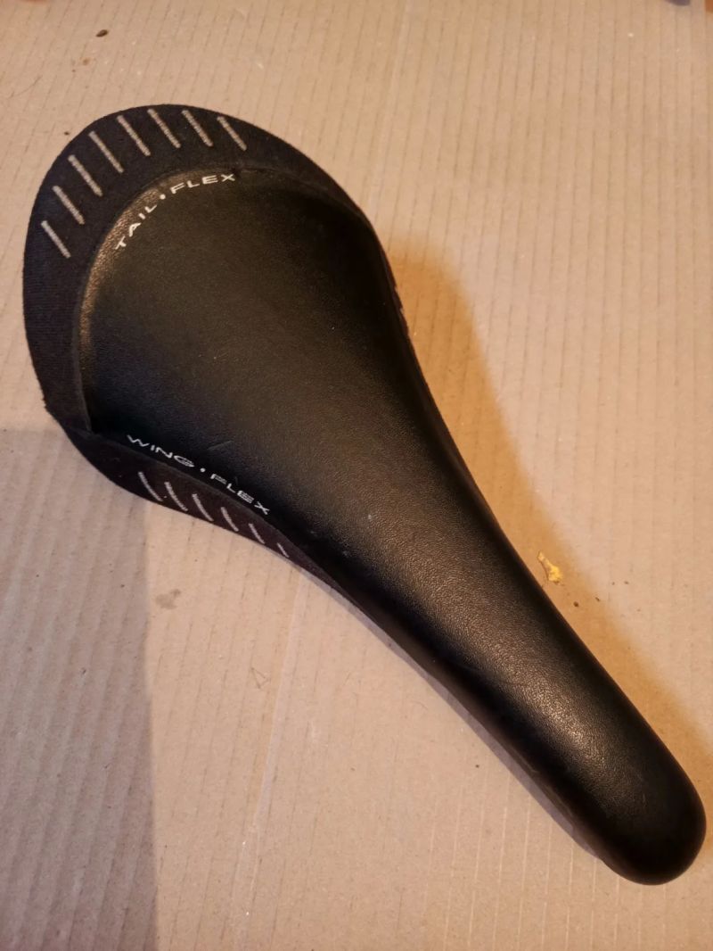 Zcela funkční cyklosoučástky