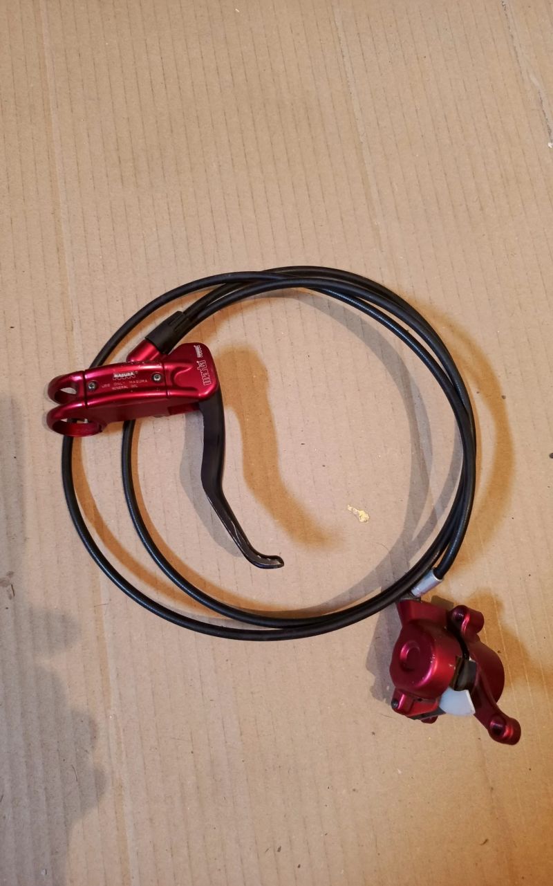 Zcela funkční cyklosoučástky