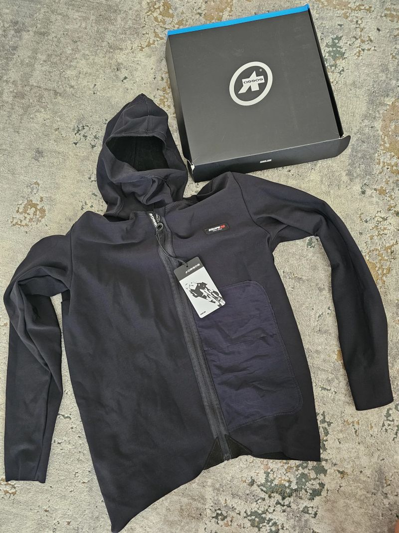 Assos Equipe RS Winter (střední vrstva) - L