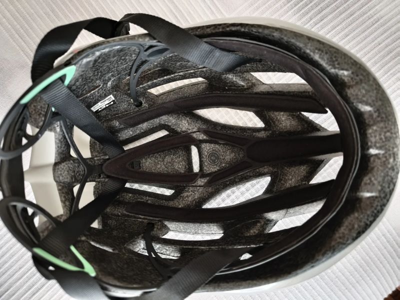 Met Trenta 3K Carbon