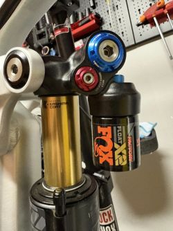 Fox Float X2 Factory 205x60