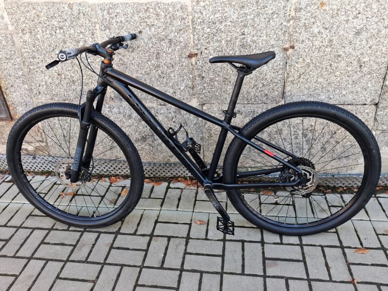 SPECIALIZED ROCKHOPPER 29" DEORE 1x10/RSHOX JUDY AIR, vel.S