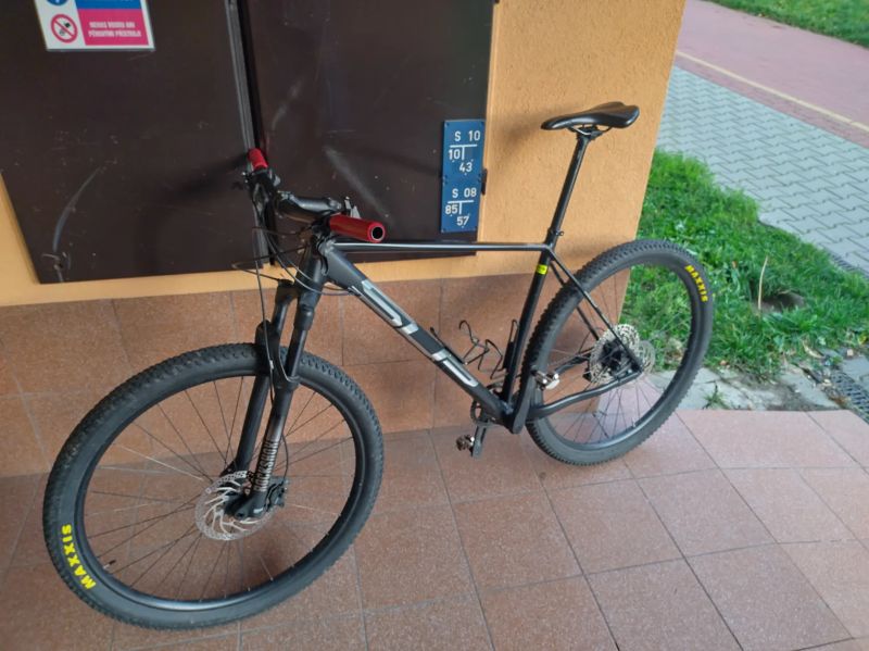 Superior 909 XP r. 2022 (vel. 21 pal., XL)