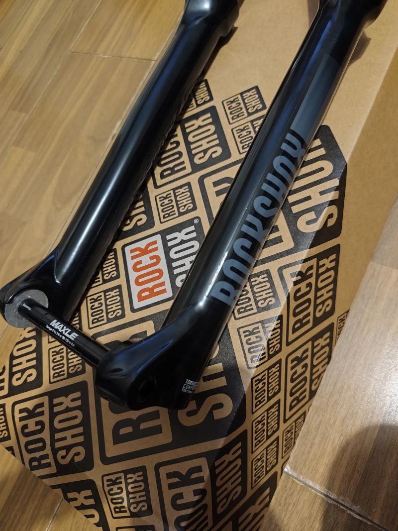 Vidlice RockShox Recon Gold RL - stav nové 