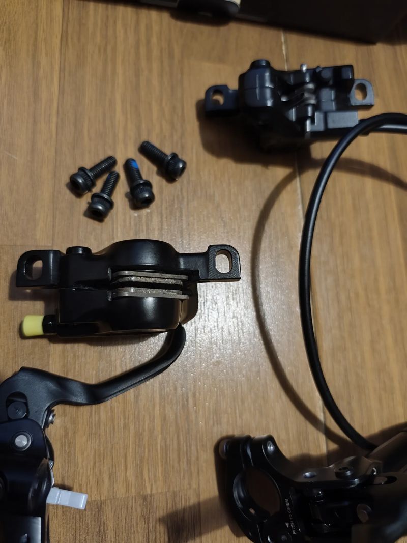 Brzdy Shimano BL-MT501 + BR-MT500 sada - stav nových 