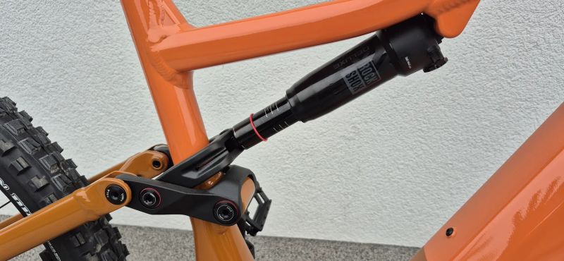 Enduro elektrokolo Focus SAM² 6.7 ,29",velikost 46cm(L-XL),nový 0km