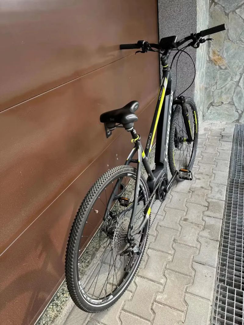 Leader Fox Bend, vel. M