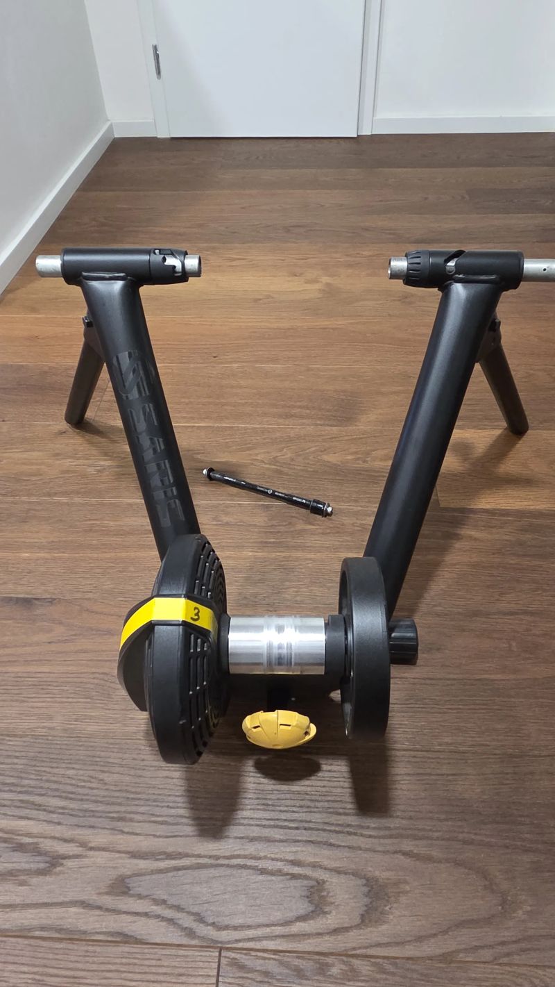 Smart trenazer Saris M2