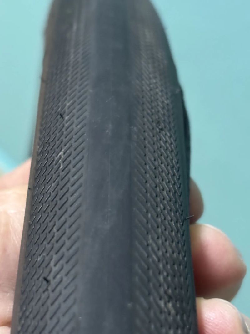 Specialized pláště Turbo a duše. 