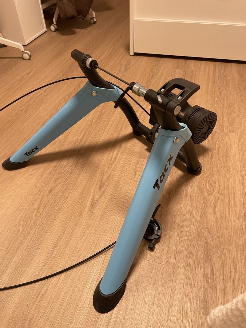 SADA TRENAŽÉRU A SNÍMAČE RYCHLOSTI TACX BOOST SPEED BUNDLE