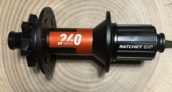 DT Swiss 240 EXP, BOOST, 6 děr, 32 drátů, HG