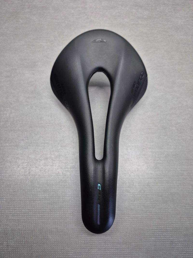 Karbonové sedlo Selle San Marco FX 150g