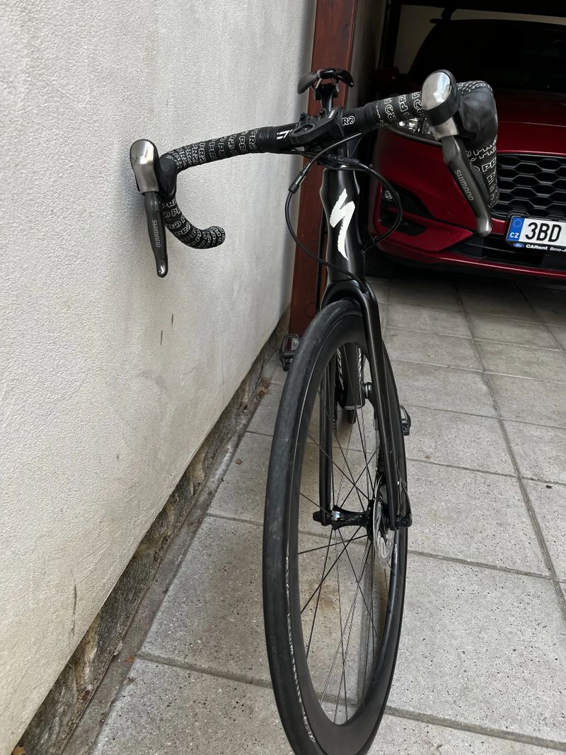 Specialized Tarmac Pro Disc – karbon – Ultegra Di2 – + Mavic kola (kotouče + kazeta) – TOP stav