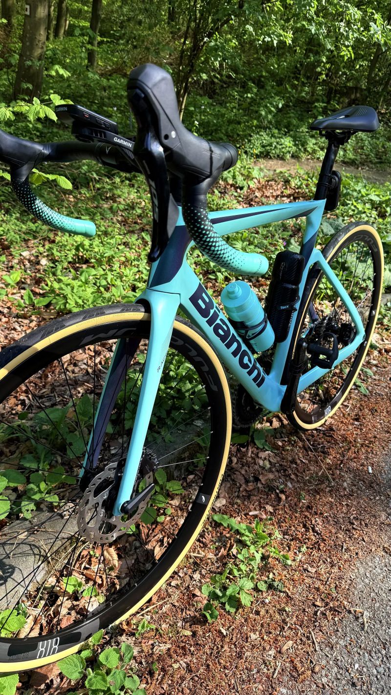 Bianchi Oltre race
