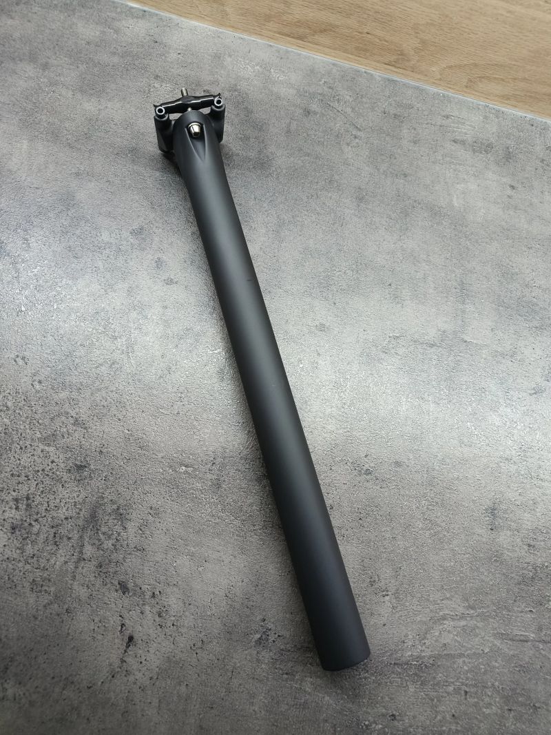 Karbonová sedlovka Elita ONE 31,6 / 400mm / 154 gramů