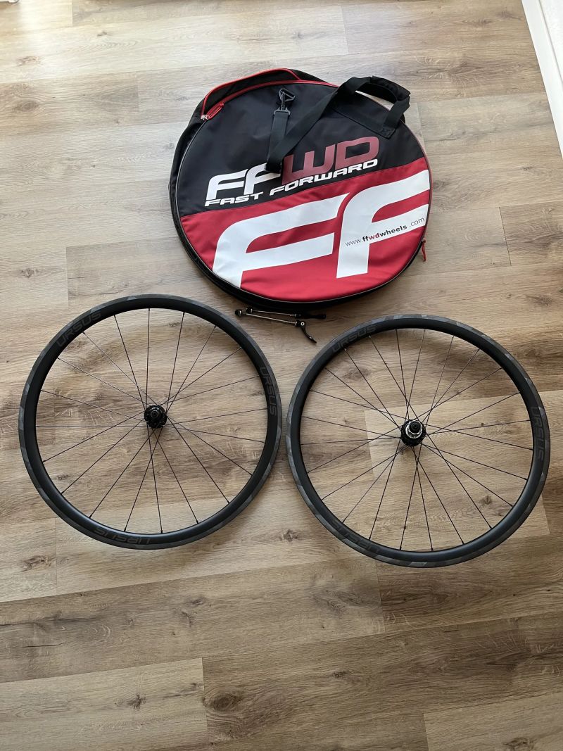 Galuskové kolesá Ursus Ts37 ráfikové