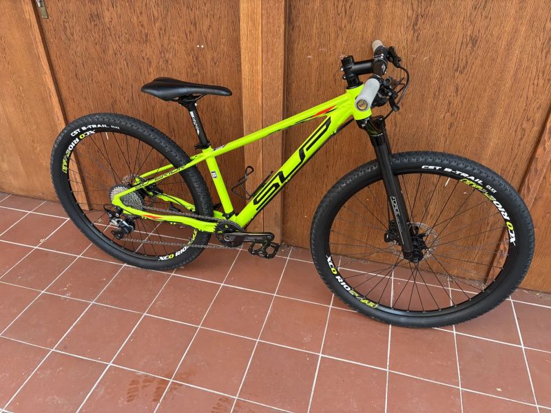 SUPERIOR FLY 27 - závodní úprava - SHIMANO SLX 1x11 - hmotnost 