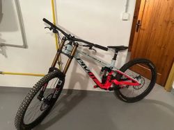 Pivot Cycles Phoenix Pro Saint 