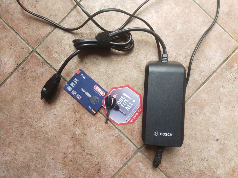 ELEKTROKOLO CUBE ., .BOSCH , , PC 80 000 KČ