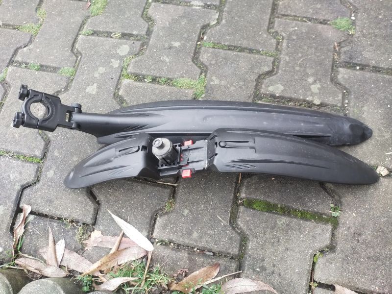 ELEKTROKOLO CUBE ., .BOSCH , , PC 80 000 KČ