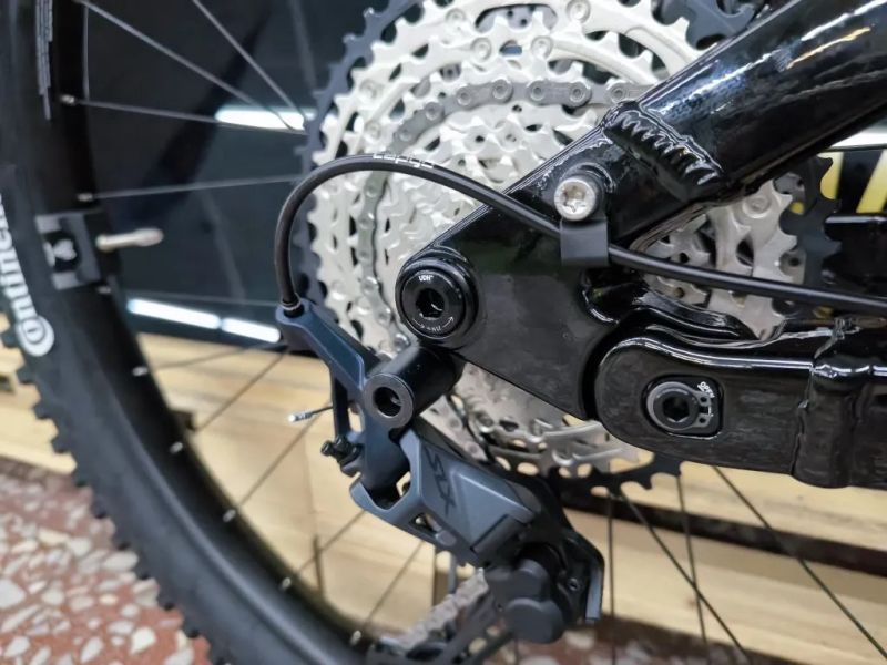 !!!NOVÝ!!! Haibike ALLMTN 6, 800Wh, BOSCH CX 5, vel. L 