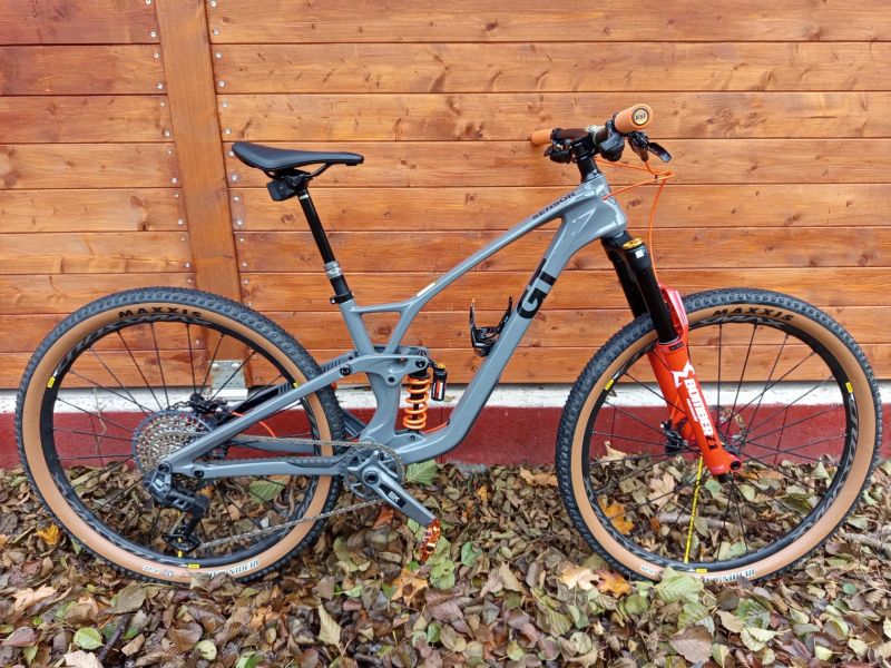 GT Sensor Elite carbon vel. M